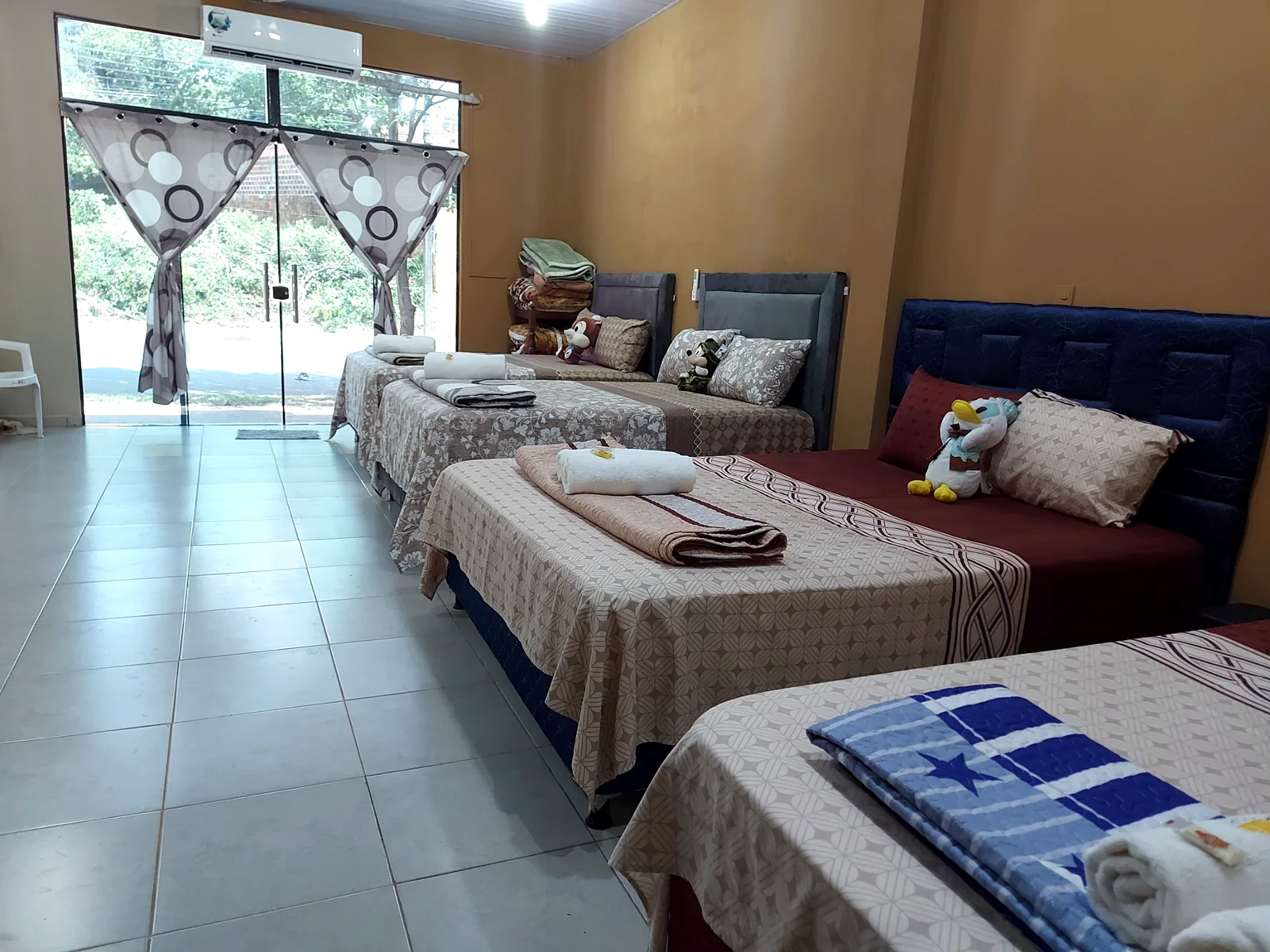 Habitación amplia de Hospedaje Encarnación